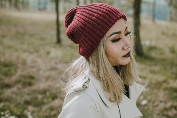 Cán mốc 100 triệu lượt nghe nhanh nhất, ‘Người lạ ơi’ vượt cả tượng đài kỷ lục ‘Em gái mưa’